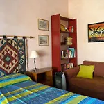 Сasa de vacaciones Spacious House With Sea View