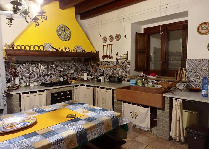 Spacious House With Sea View *