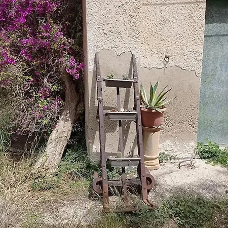 Spacious House With Sea View Nyaraló