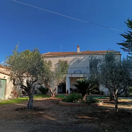 Spacious House With Sea View Nyaraló *